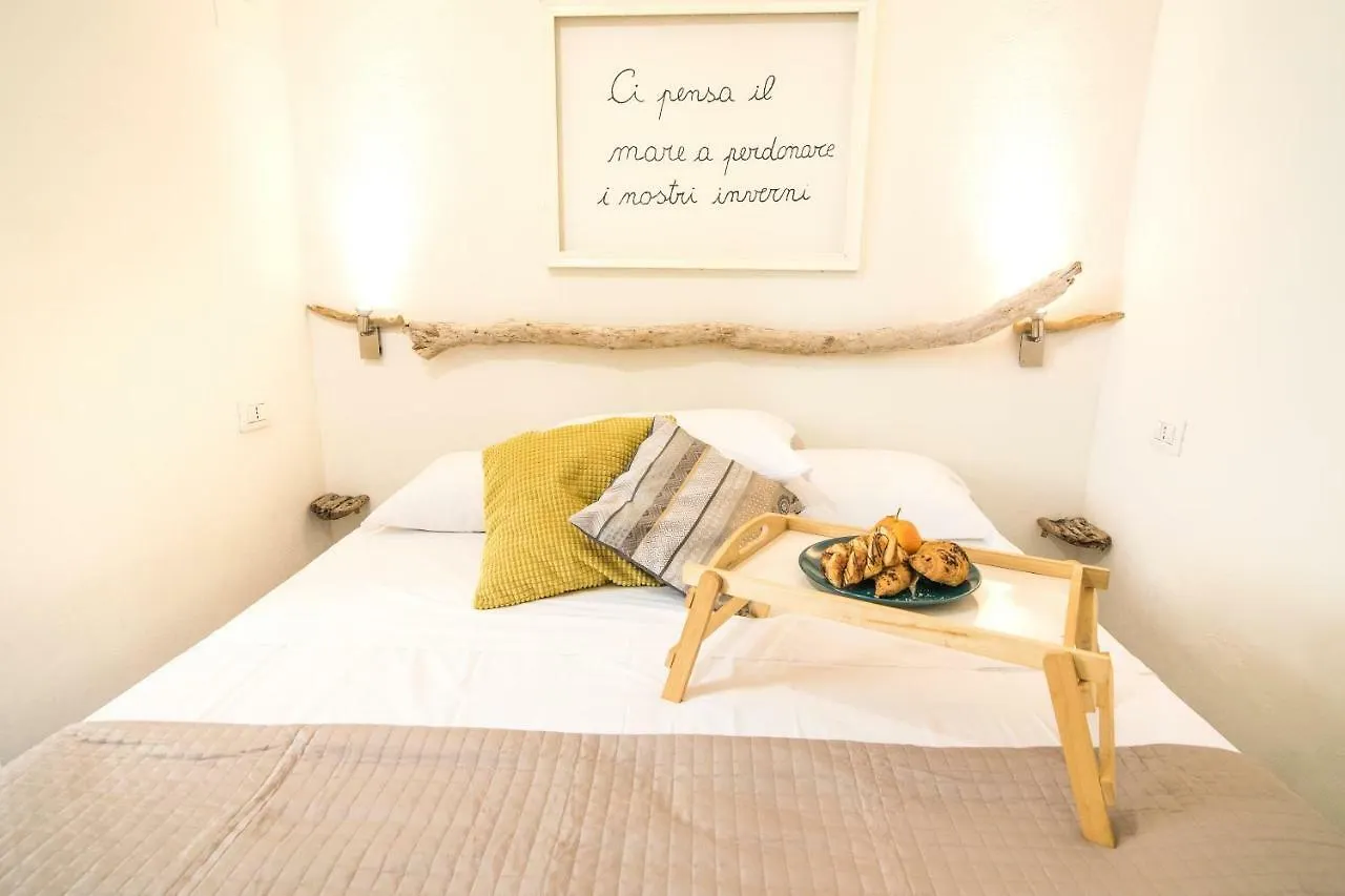 Old Town Apartment La Maddalena